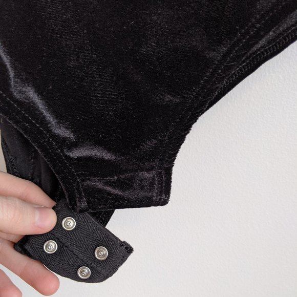 Modcloth Suits You Well Velvet Bodysuit - Picture 7 of 7